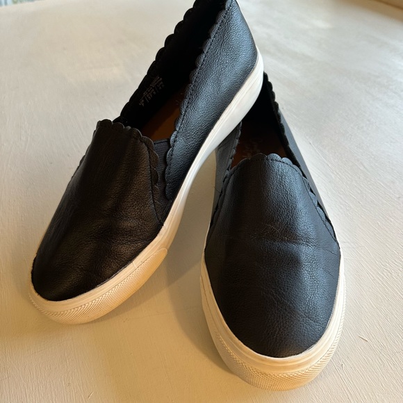 Crown Vintage Thilanna Slip On Sneaker Scallop Trim Black Leather Size 7 - Picture 4 of 14